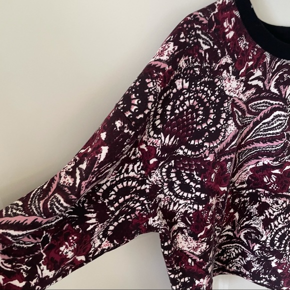 Joie Caleigh Paisley Floral Purple Cropped Sweatshirt Size Large - Picture 6 of 13